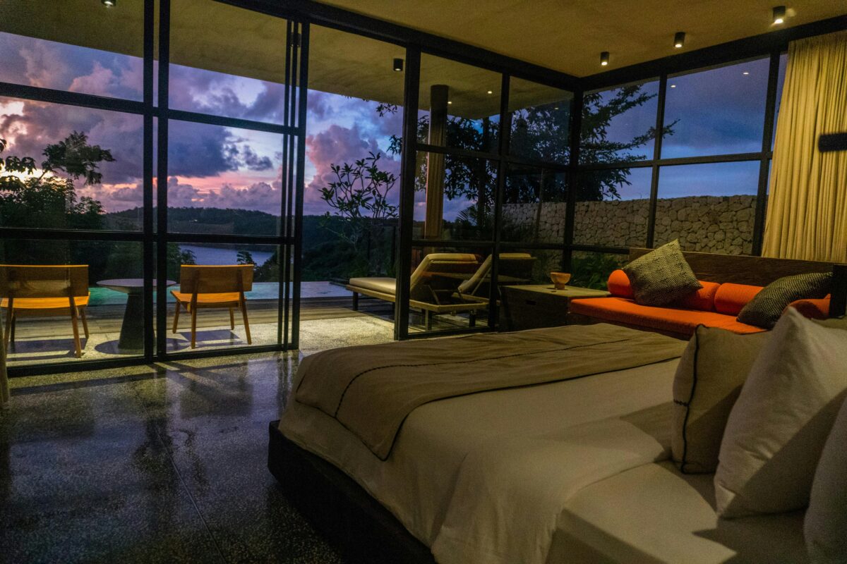 Exquisite Hotels 27 7