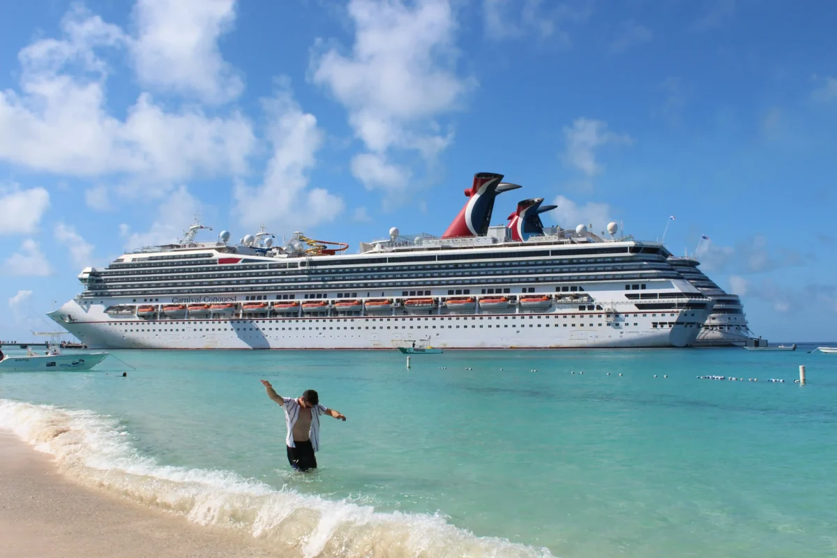 Experiential Cruises 26 gokhan kara d0MDpGMq9y0 unsplash 11zon 11zon